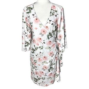 Caden Lane Floral Wrap Robe - Pink and White